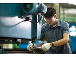 什么是河北五金沖壓件加工廠？模具鉗工的8大操作注意事項