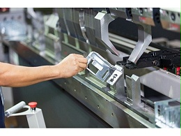 湛江鈑金加工廠家的模具設(shè)計及汽車件報價