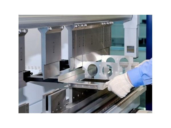 鈑金加工的行業(yè)應(yīng)用及工藝流程介紹